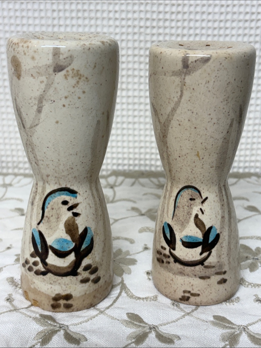 Redwing salt and pepper shakers
